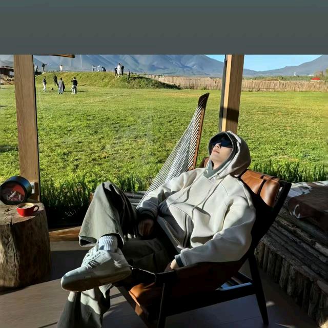 樱花树下的浪漫