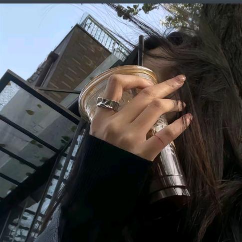 🌙月亮上的赤耳兔