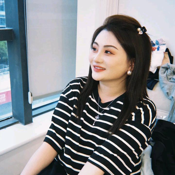 胖佳佳~日常穿搭