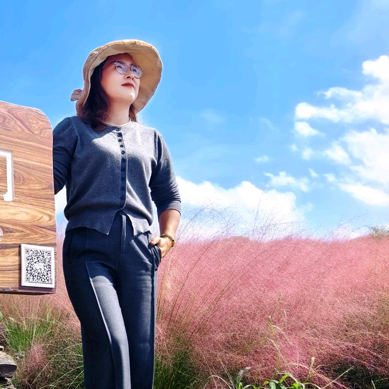 秀山瑞邦外墙海艳姐-美惠石感漆