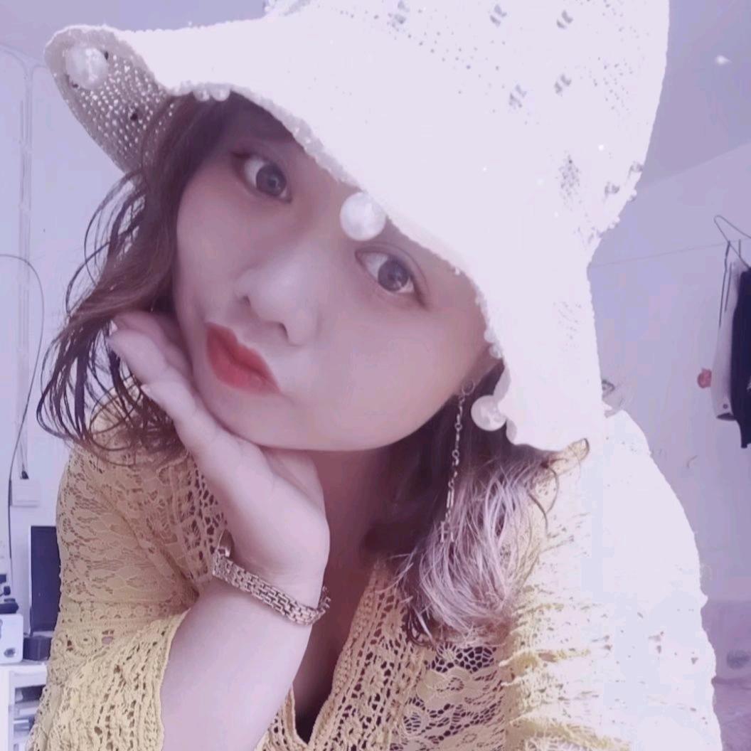 💄乔六月💄