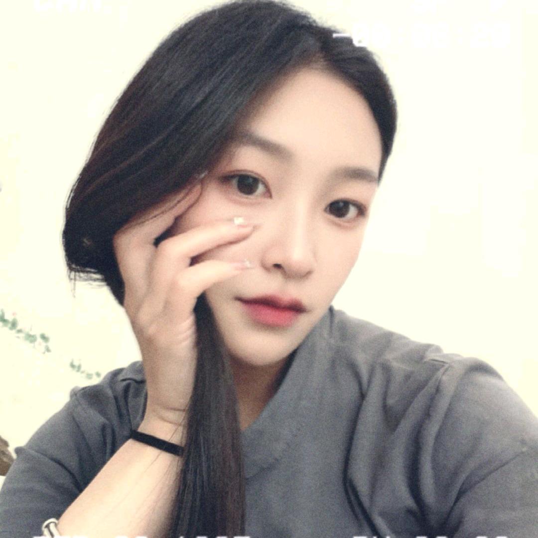 卖云南土特产的龙宝宝