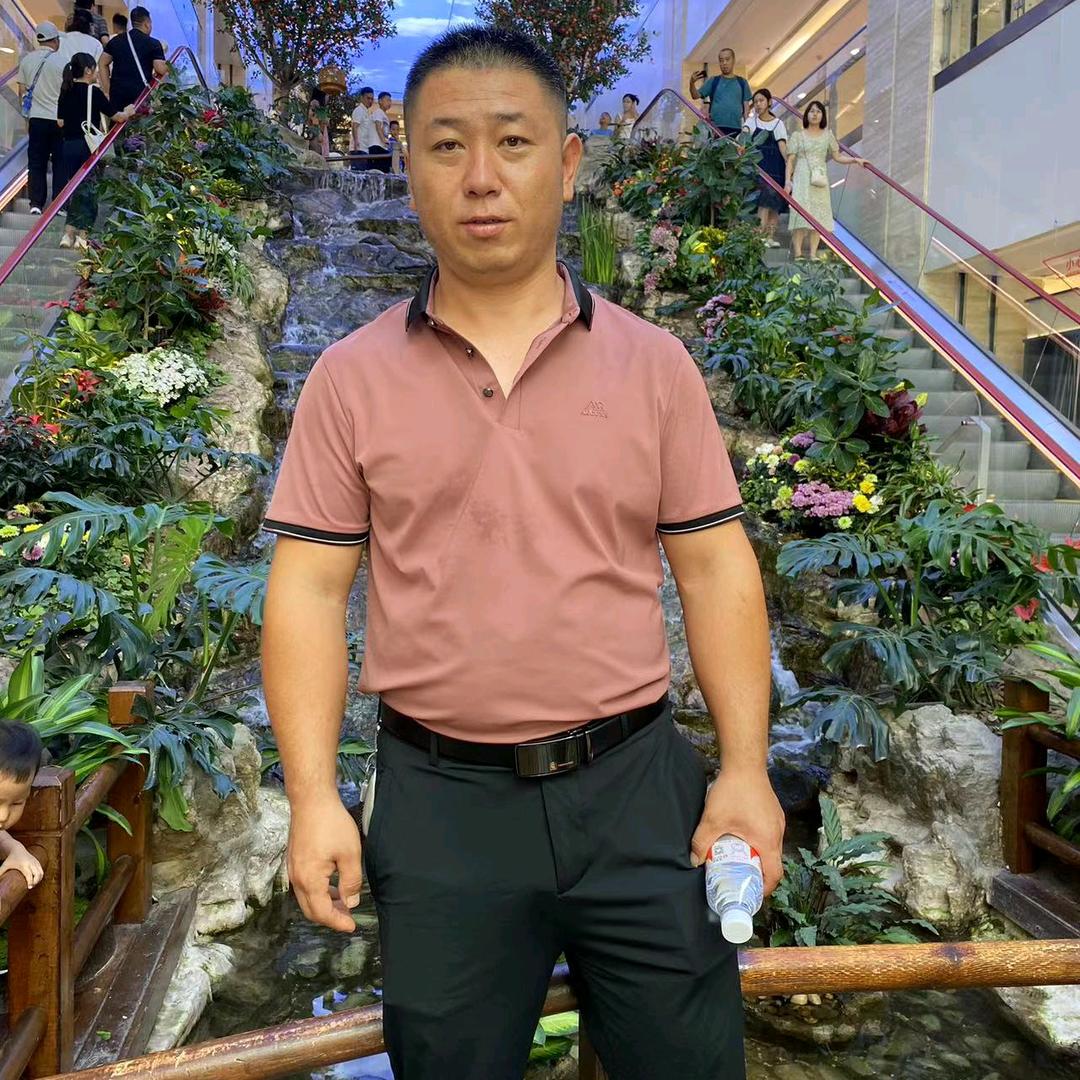 李雄雄