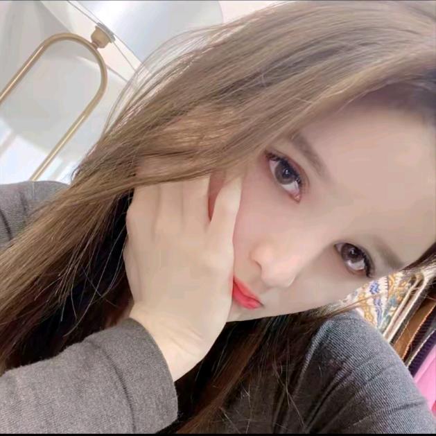 饭饭是我(原创穿搭)