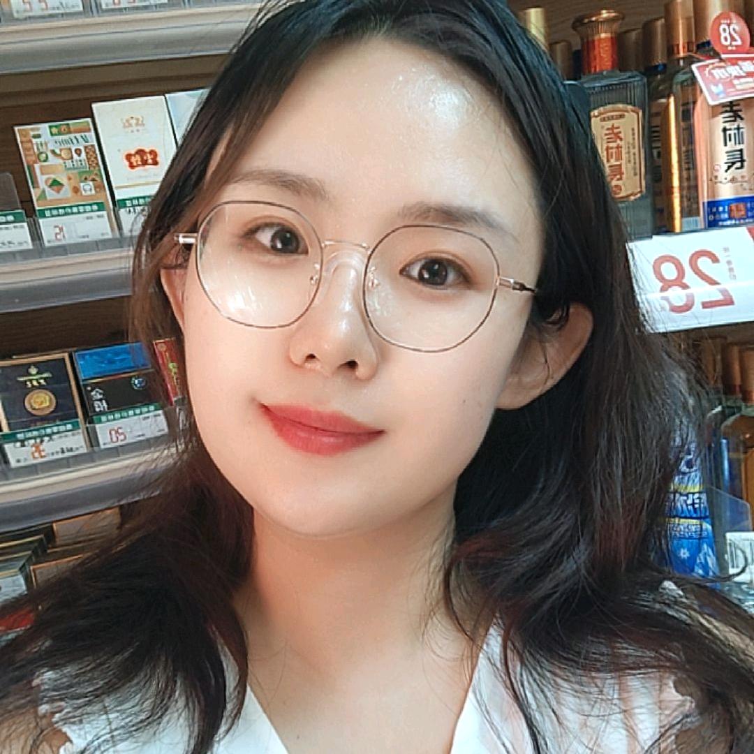 👄小周