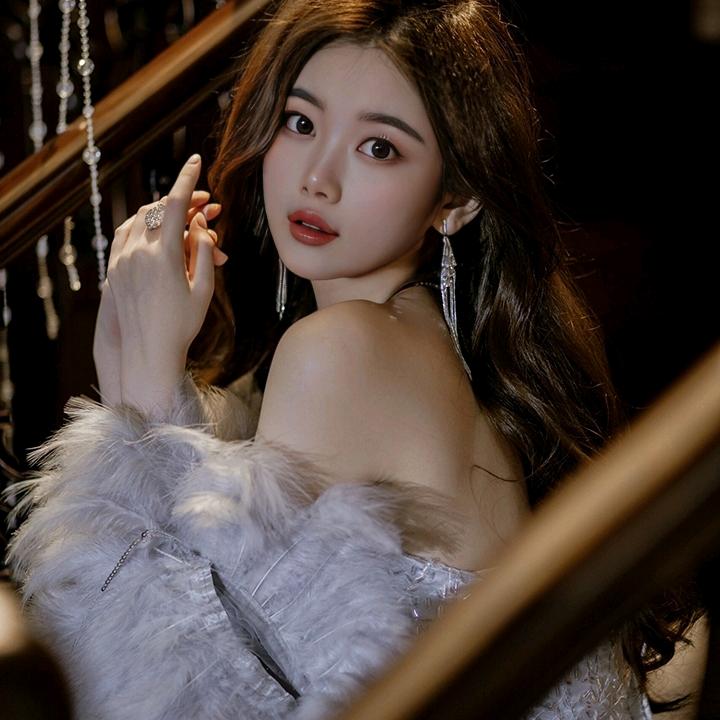 傲娇❤李小姐「连赞拉黑」