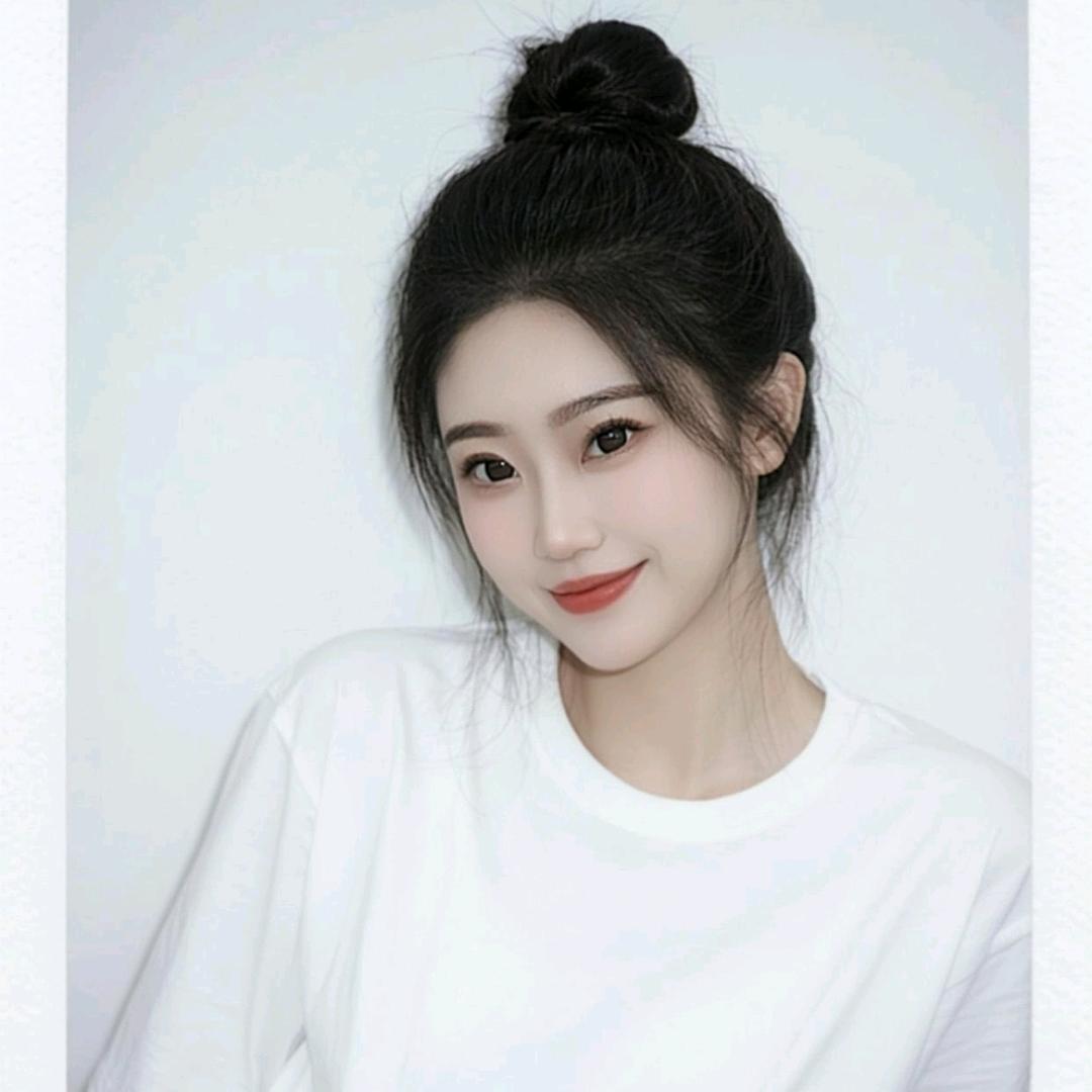 李婉琪.