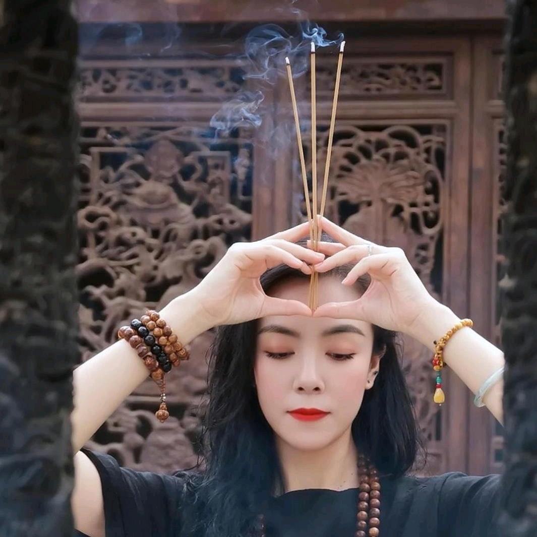 漆小漆ꦿ້ᮨ໌℘࿐