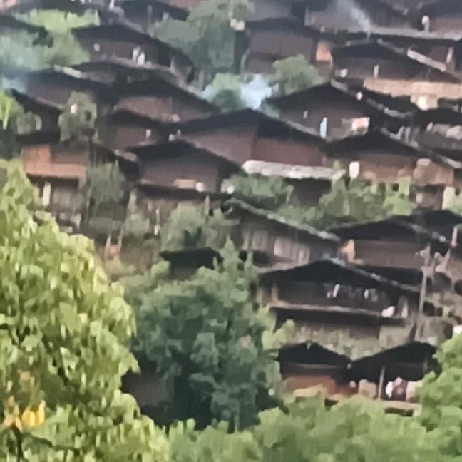 红