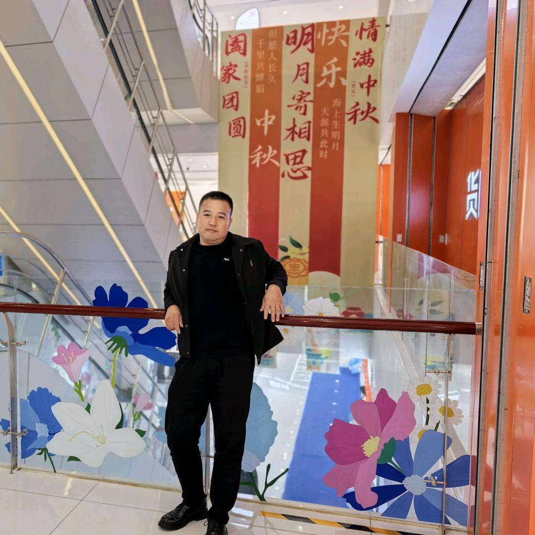 这小子，真帅