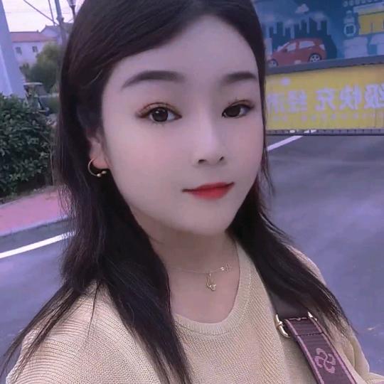 国际名牌容颜计，一帆风顺，开开心心每一天