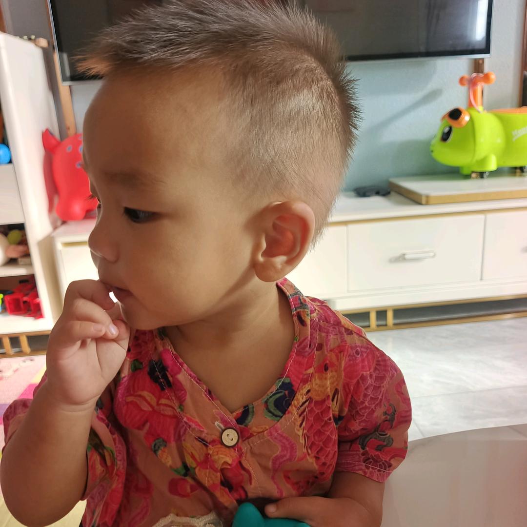 溪溪修图➕（接单）