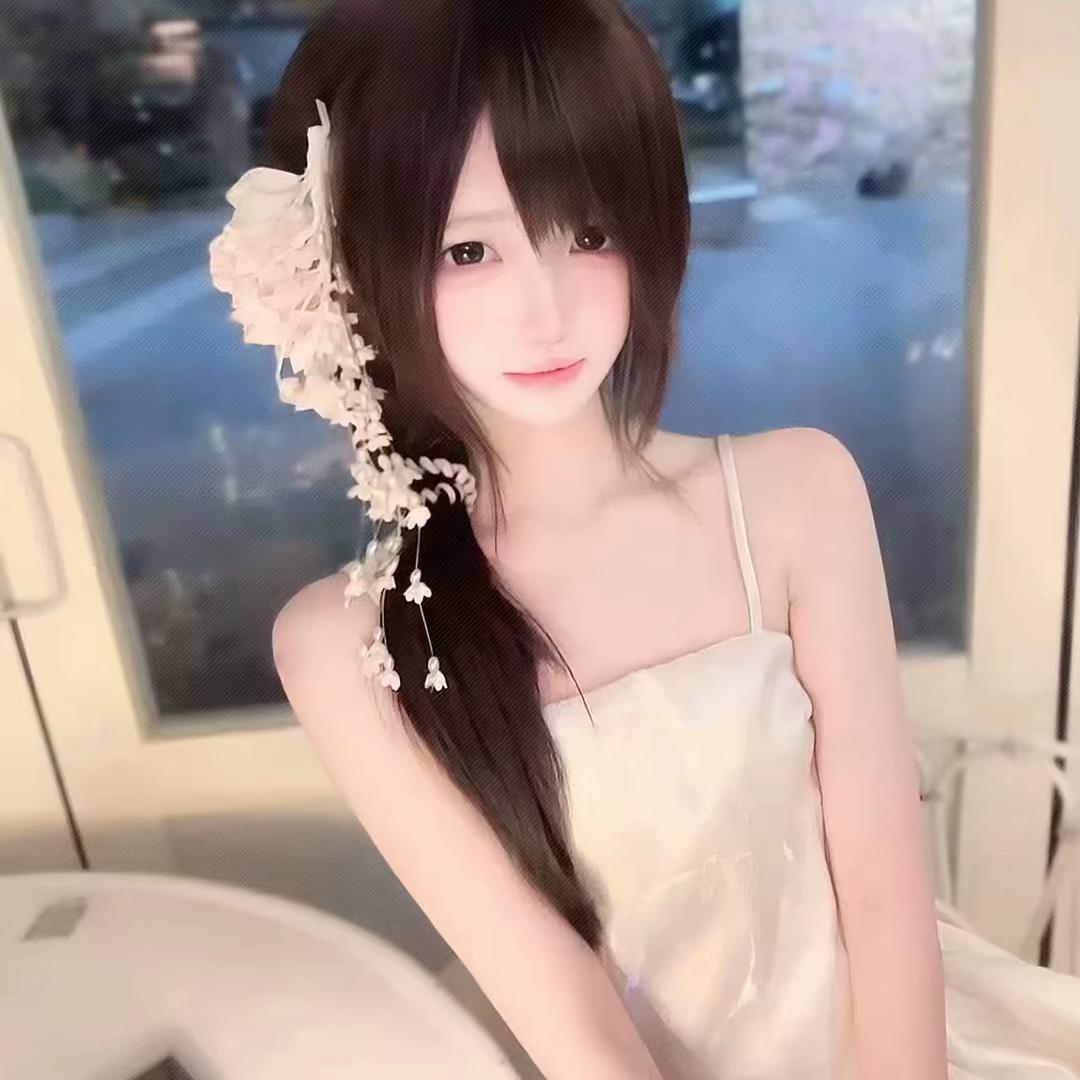 爱唱歌的小殇