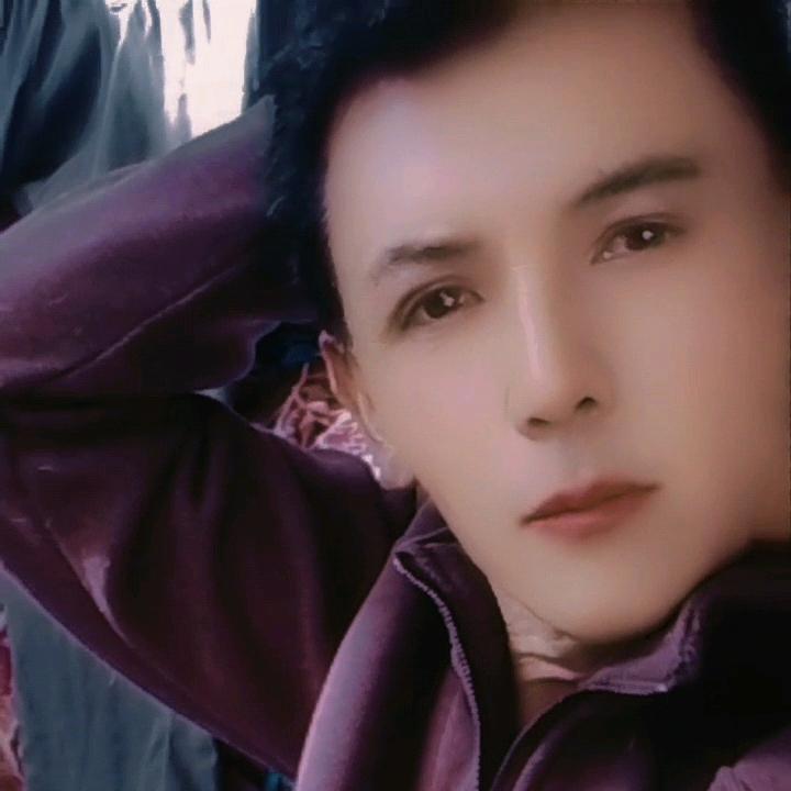 ) 有故事的男人