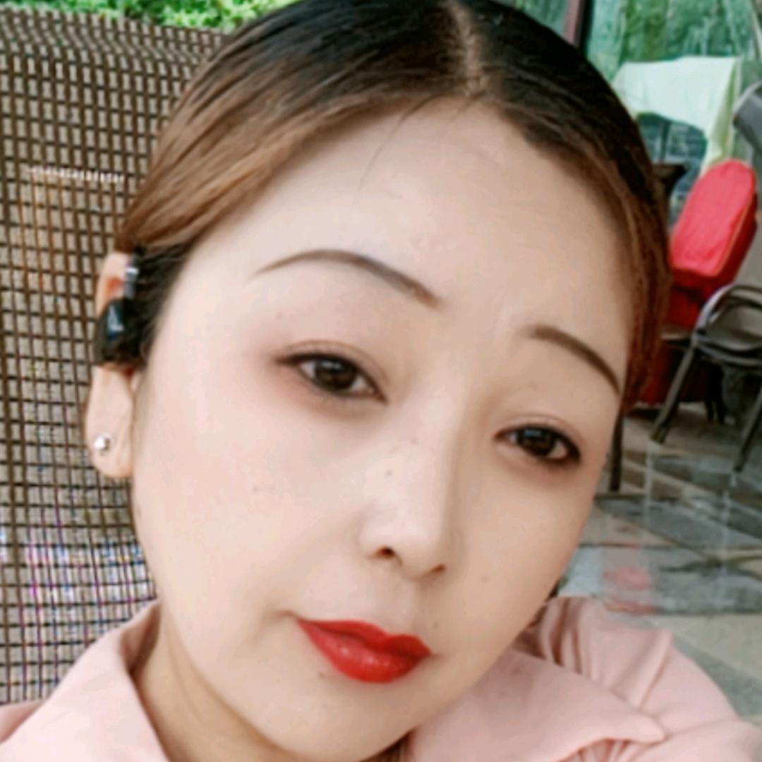 霞哥，拒绝私聊。