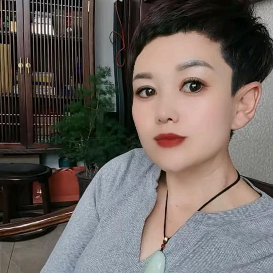 @初见.