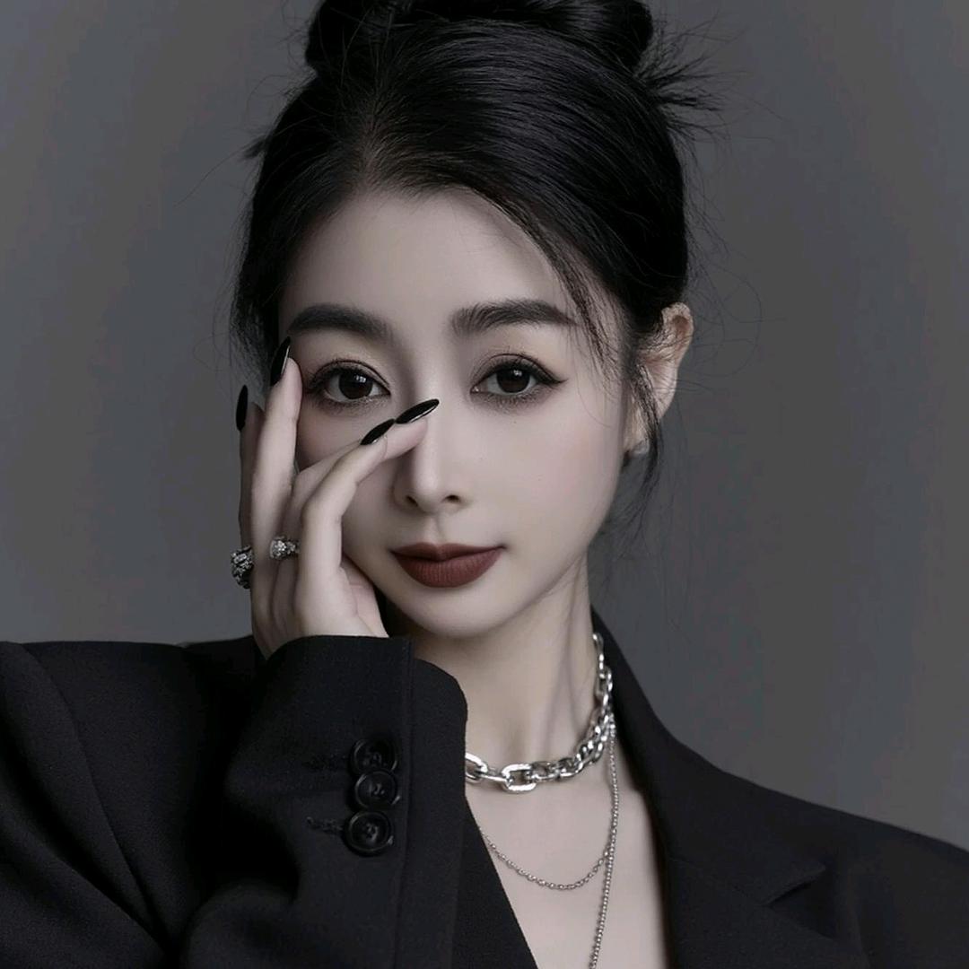 🍁玲丽化妆培训学校玲子老师