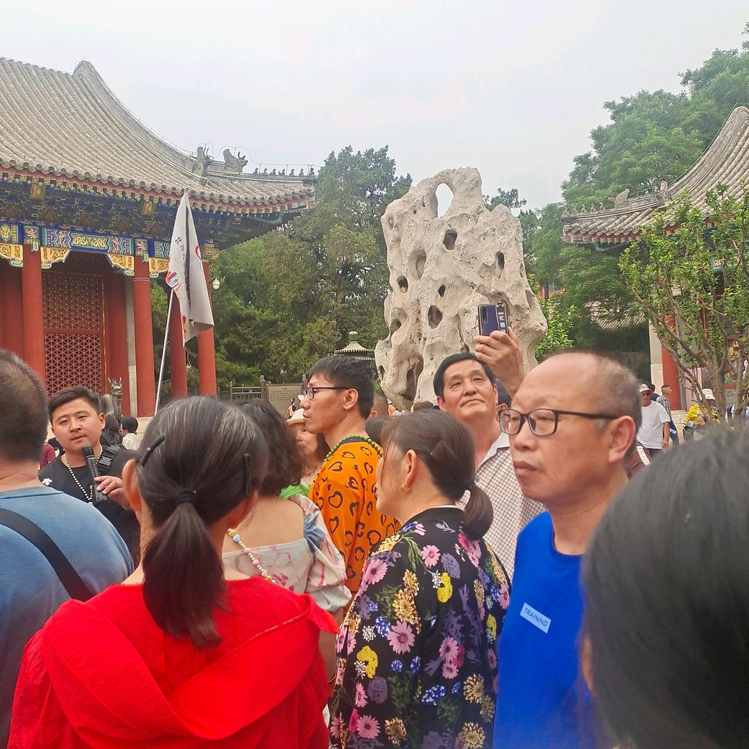 云随风去