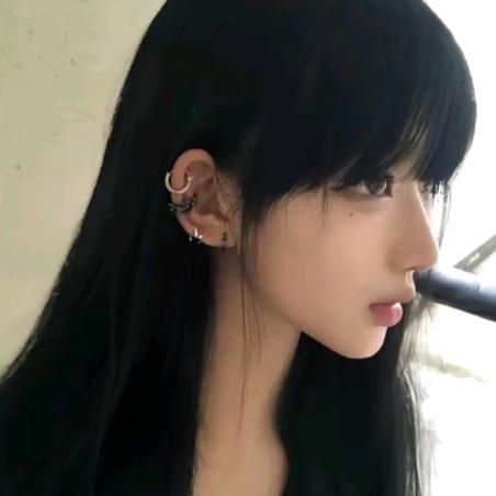 大林啉.