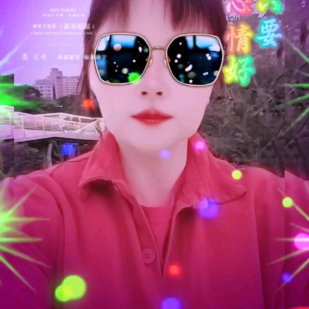 杨君珍。