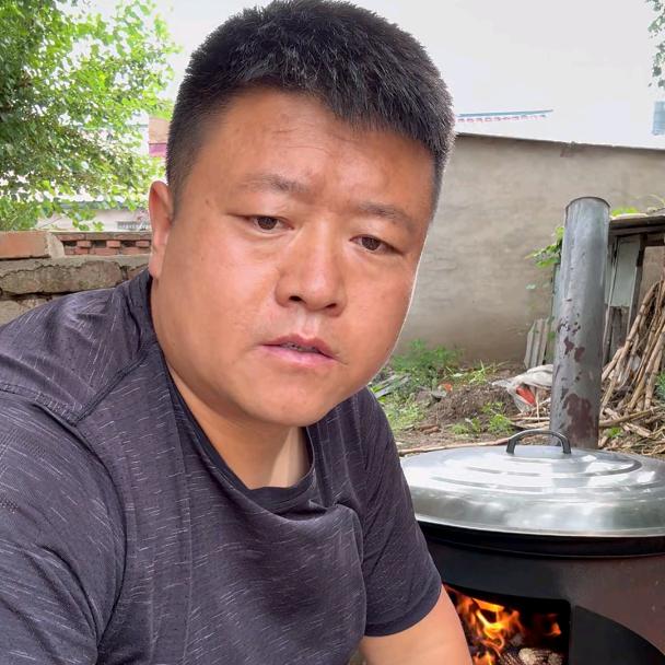 东北小龙日常生活