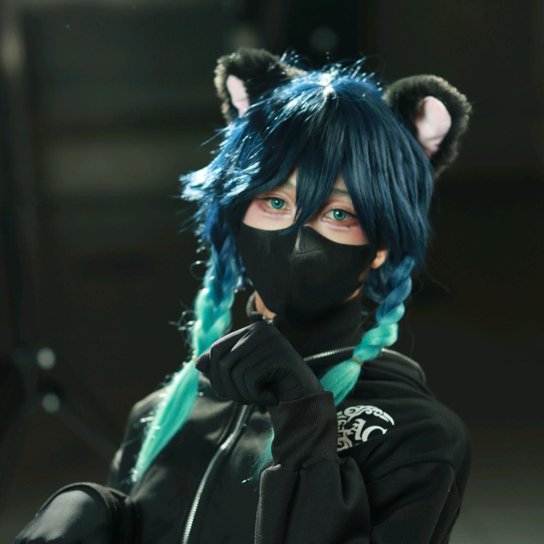 脑子不好使的阿伟