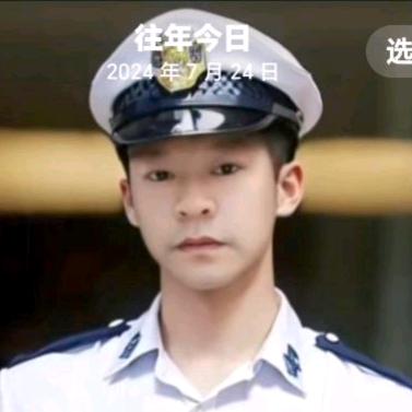 潇洒龙少🐲🐲🐉☁️