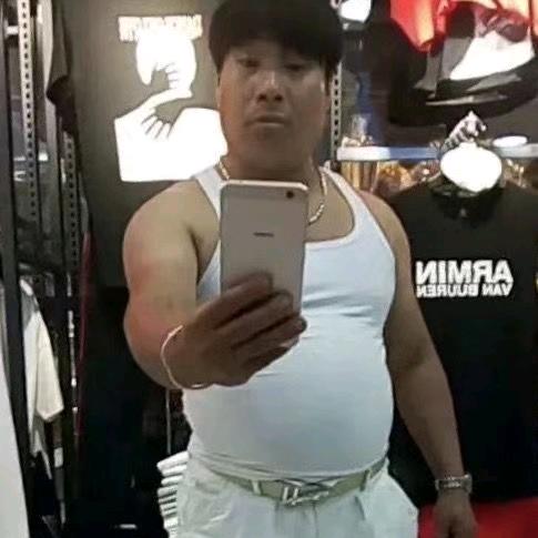 孤傲的狼🐺头像