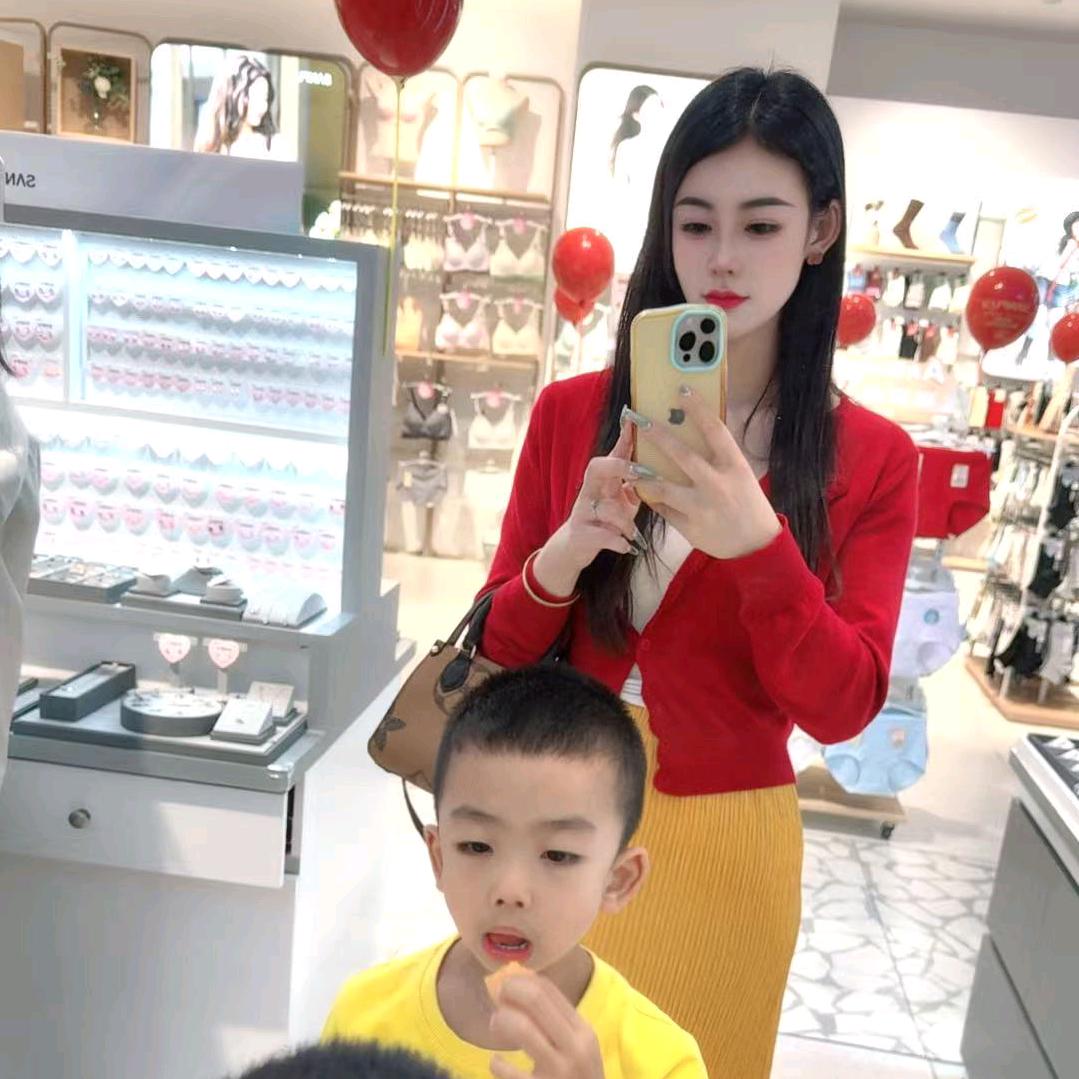 西红柿现货300春亚纺310起皱尼丝纺