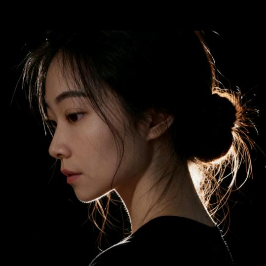 王 小 小