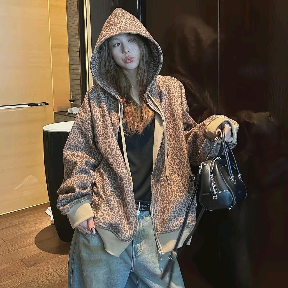 丁羊筠女装日记