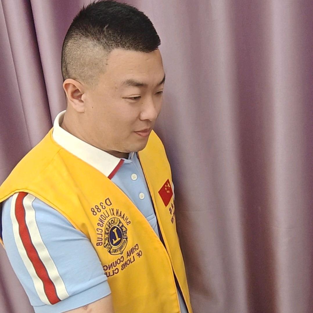 包工头亮哥