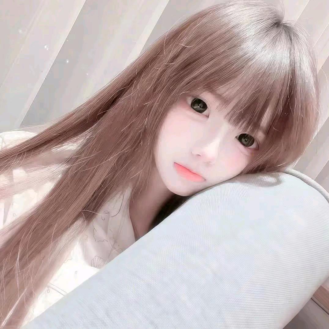 呆呆晶^0^$