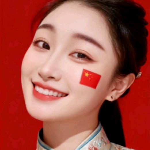 @爱弹钢琴的李老师