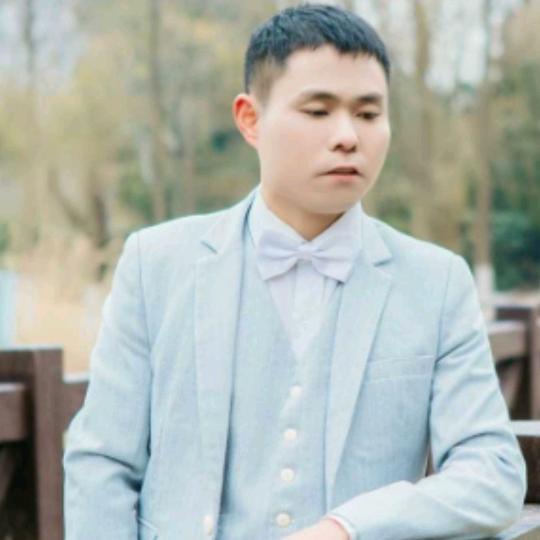 90后小哥干木工两次结构