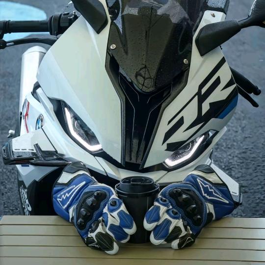 天钰