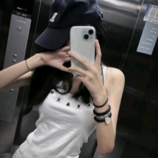 何妃建