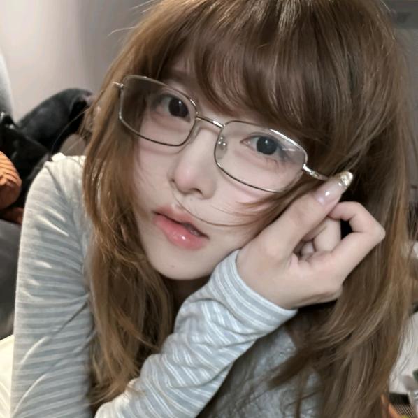 ✔