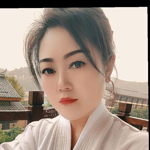 啸  瑶