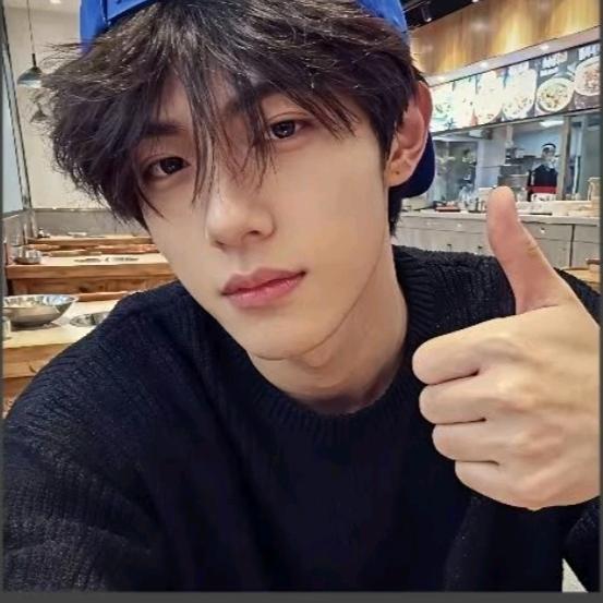 ༺❁朗。哥❁༻