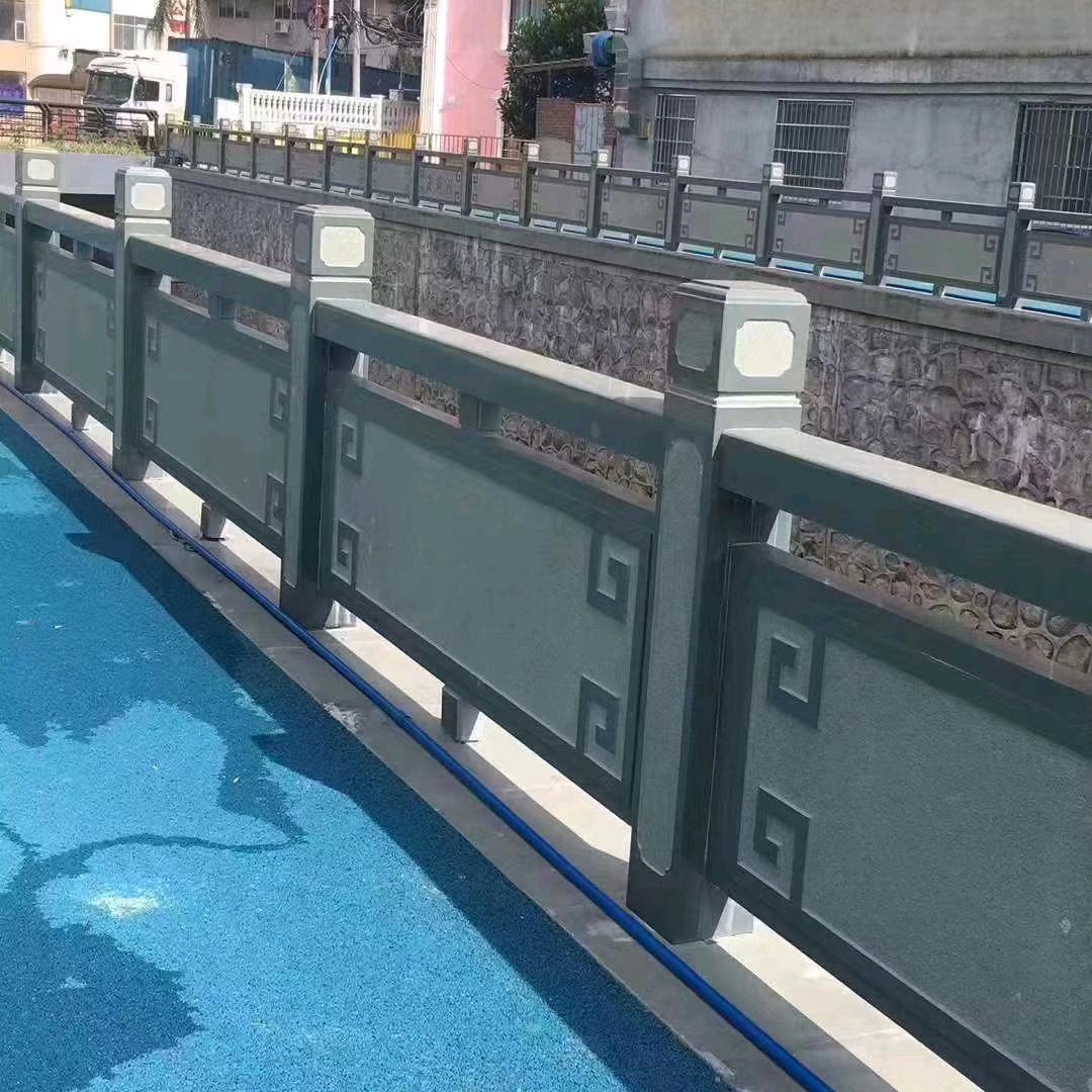 卖石材的小哥