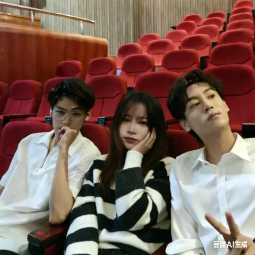 🌸一团小白毛🌸ˢᵈᵈ🌽