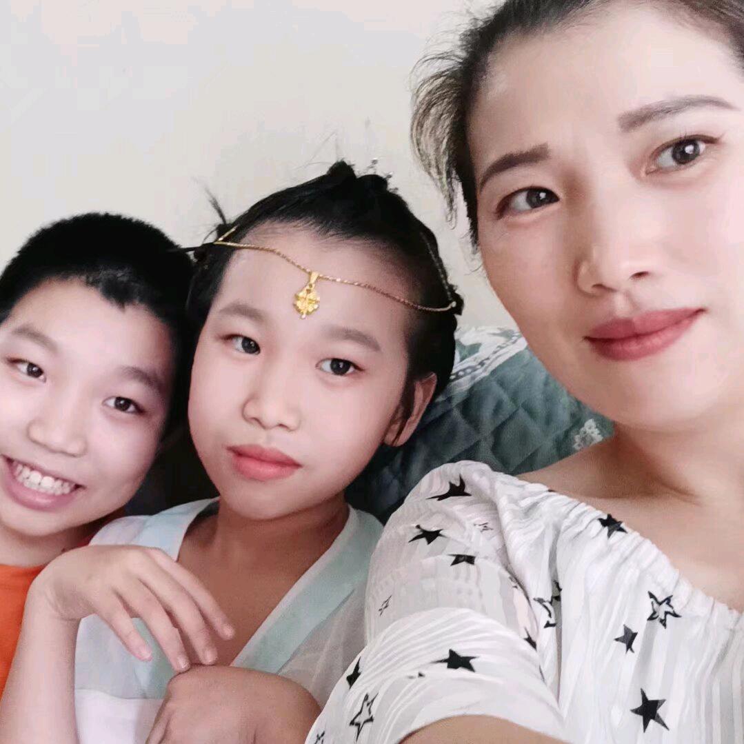 王玉梅活在当下与生活共勉