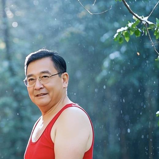 AI户外红茶大叔