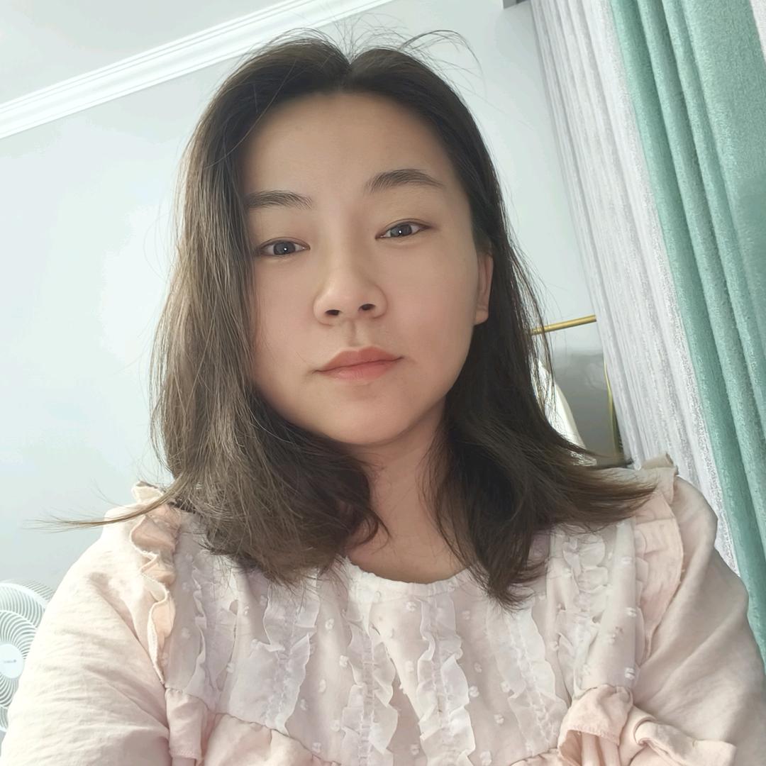 伍月