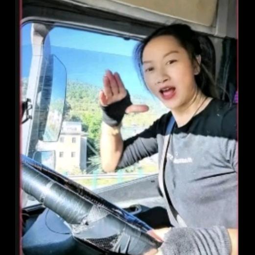 卡车贵红