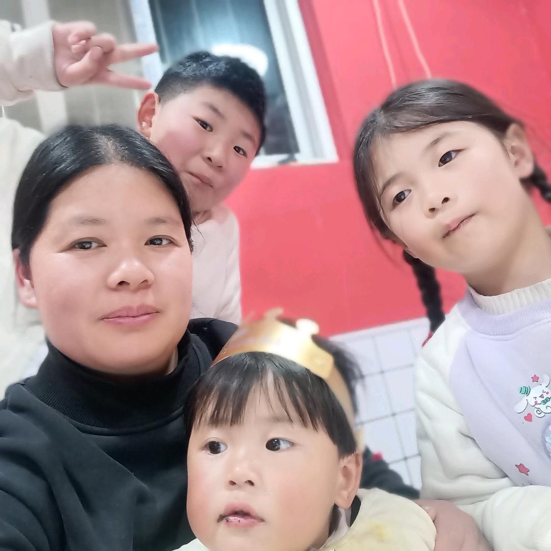 萌朵宝贝(♡˙︶˙♡)航航