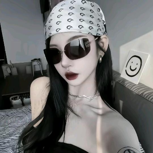 不在用力，走向任何人。