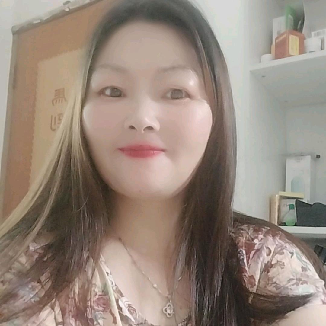 🌺何幺妹  开心快乐    活在当下，