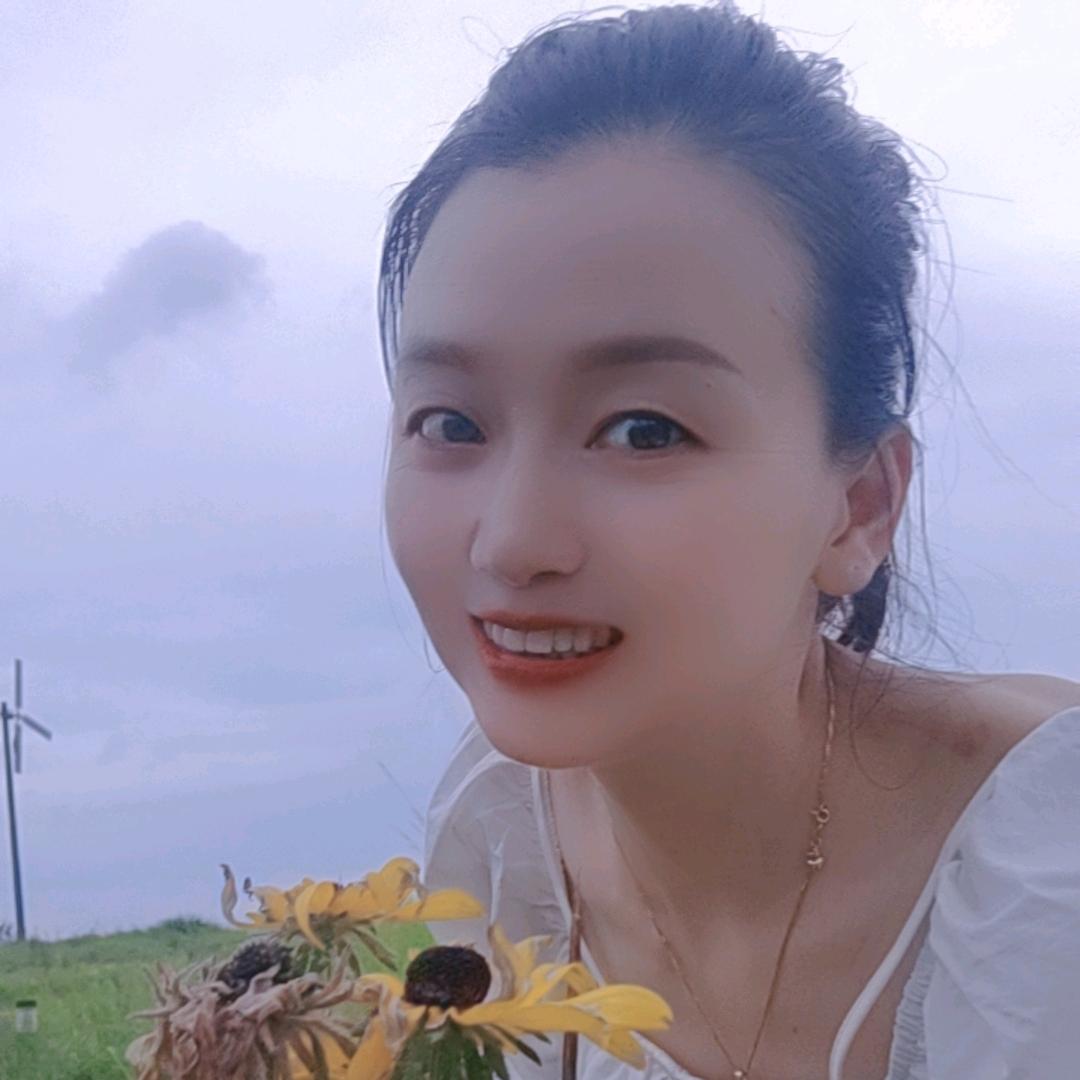 我是蔡蔡吖♡の